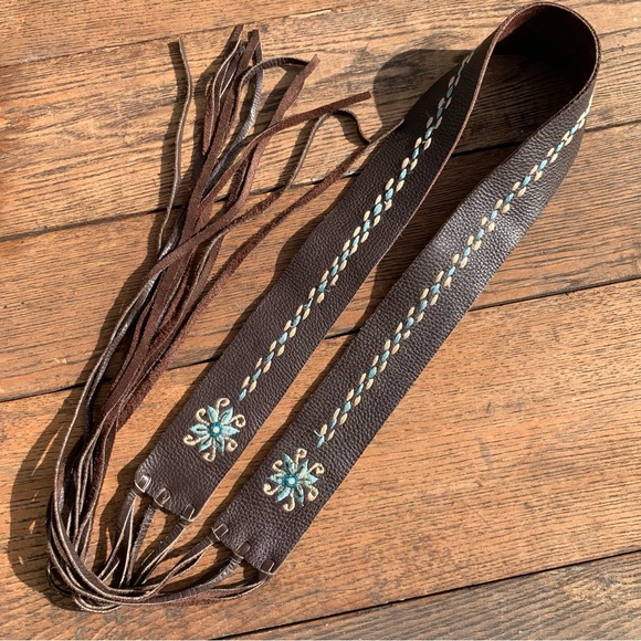 Artisan soft chocolate leather floral embroidered indie festival fringe belt - Picture 1 of 12